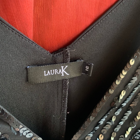 High end Laura K black sequin midi gown (16) - Picture 8 of 10